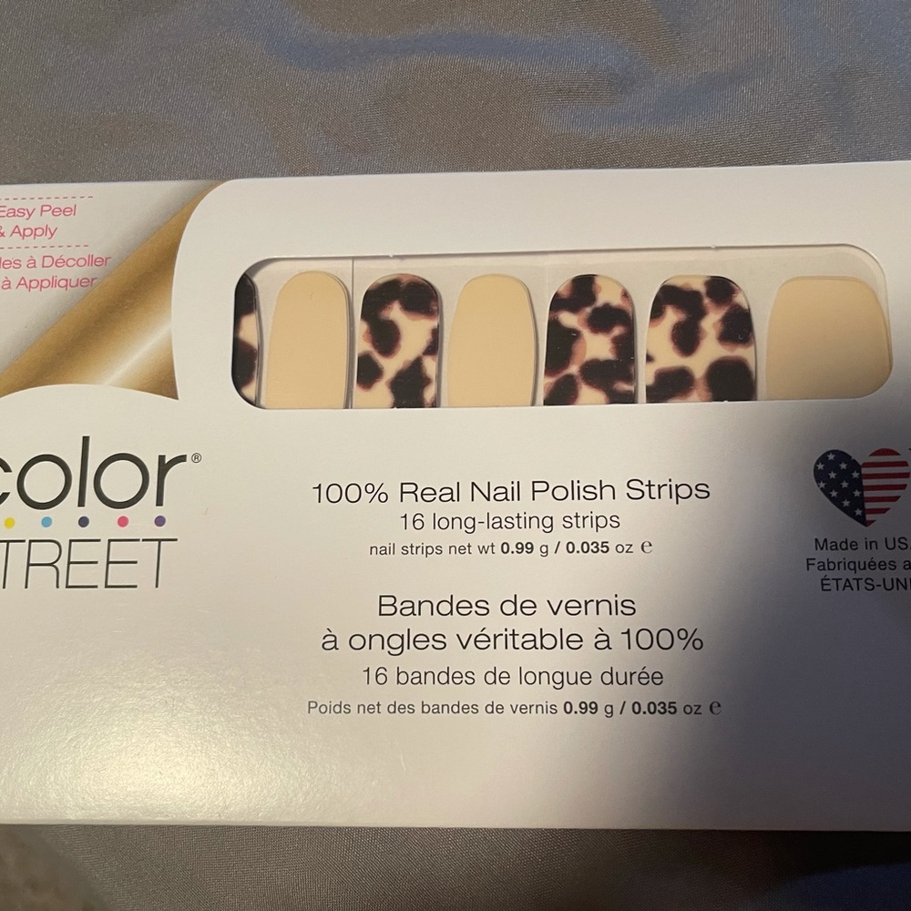 BRAND NEW Color Street Show & Shell